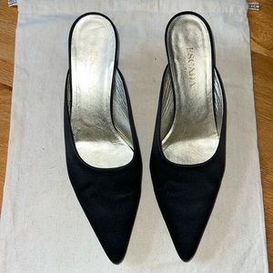 Escada small, black heel